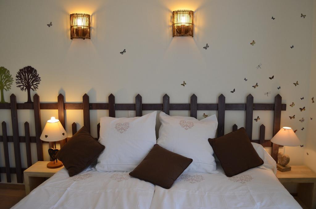 Bed and Breakfast Couette Et Cafe Creme Ле-Кудре Номер фото